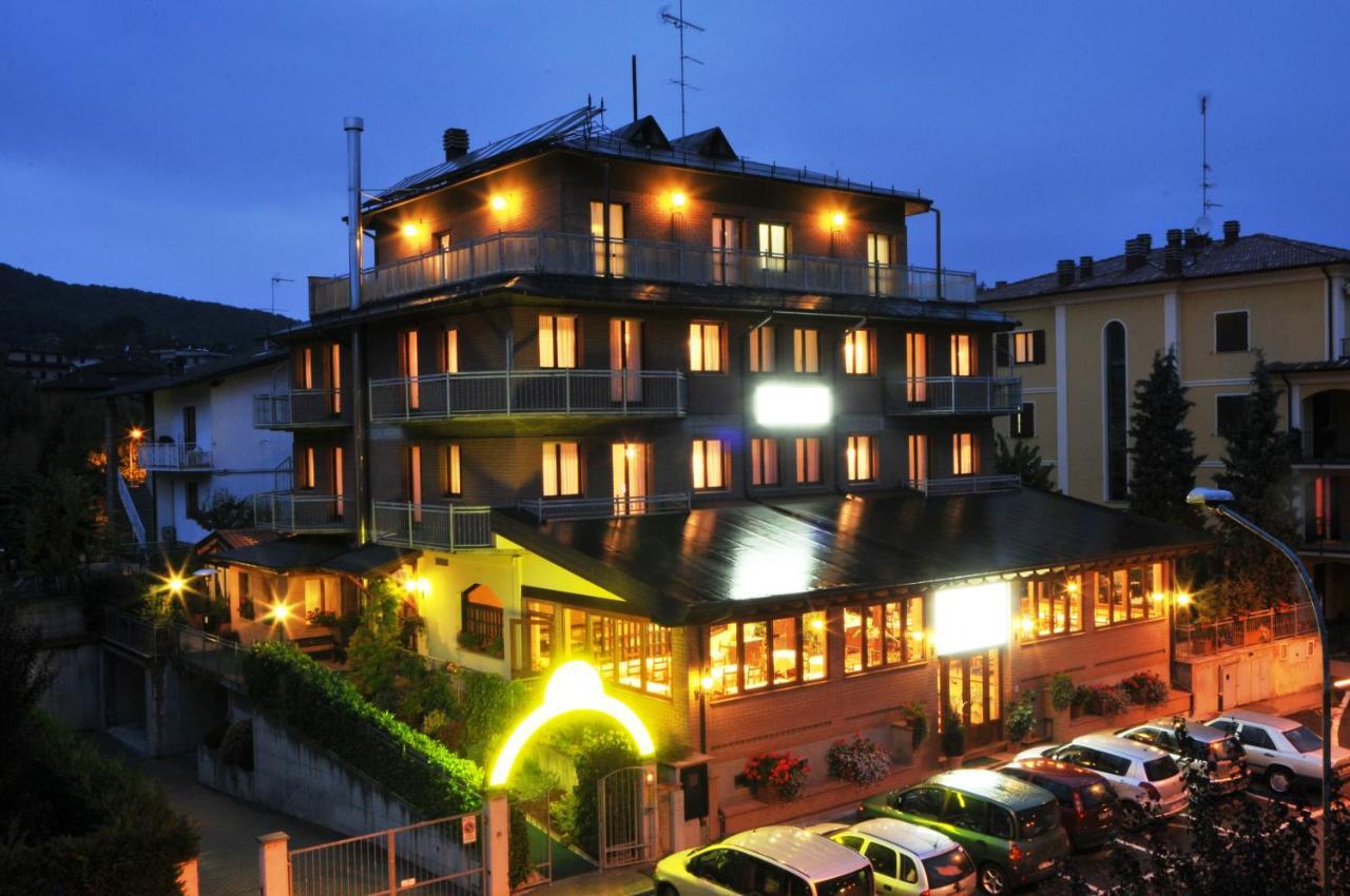 Hotel Ferro Di Cavallo Павулло-нель-Фриньяно Экстерьер фото